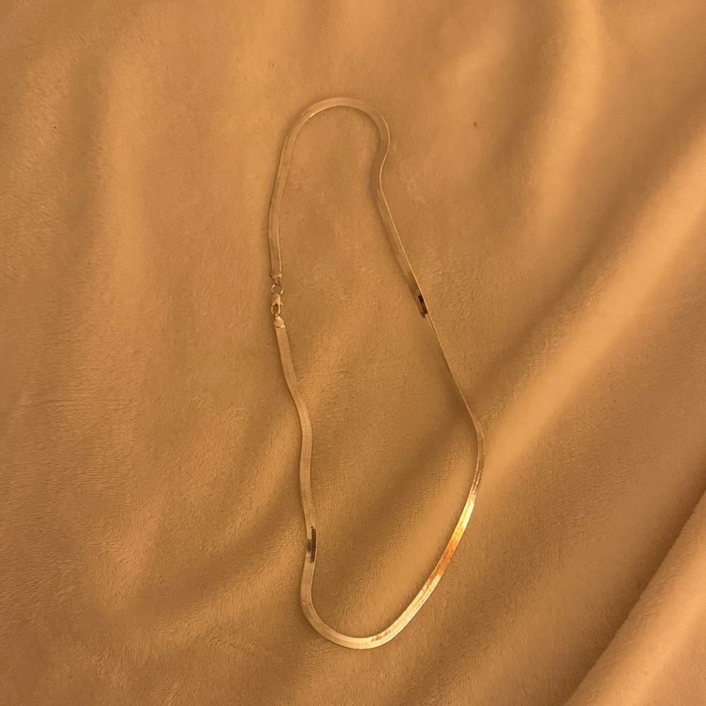 Elegant Silver Necklace